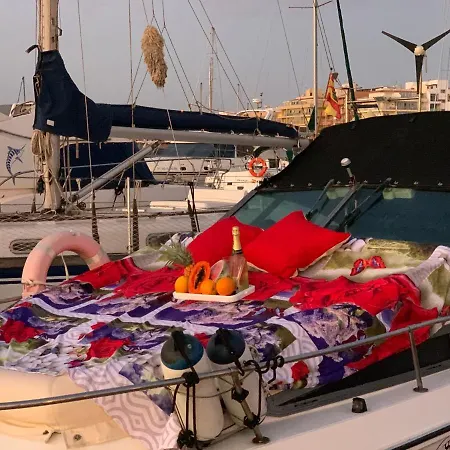 Botel Alquiler De Barco Las Galletas
